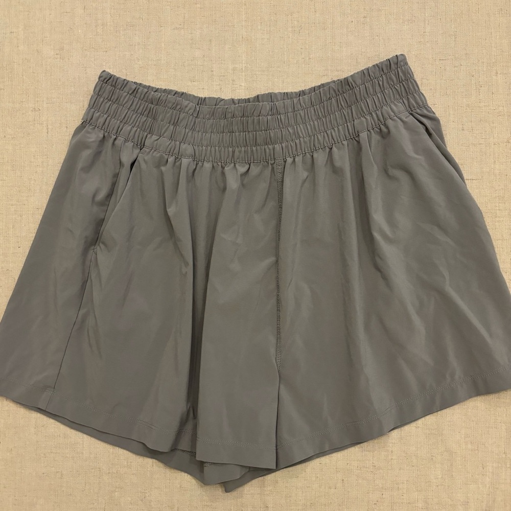 Women’s XL Vuori Villa Shorts